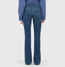 Load image into Gallery viewer, MAC JEANS&lt;BR&gt;
Dream Bootcut Jeans&lt;BR&gt;
574&lt;BR&gt;
