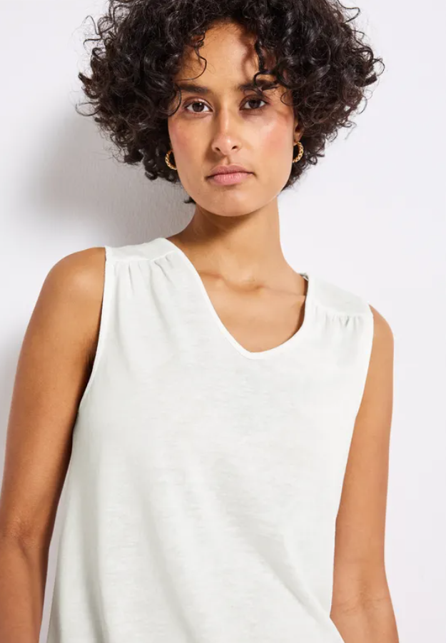 STREET ONE<BR>
Sleeveless Top<BR>
Cream<BR>