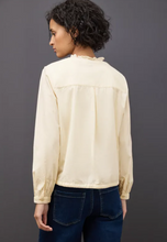 Load image into Gallery viewer, STREET ONE&lt;BR&gt;
Cord Blouse&lt;BR&gt;
Cream&lt;BR&gt;
