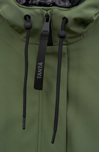 Load image into Gallery viewer, TANTA RAINWEAR&lt;BR&gt;
Oluja Outer Jacket&lt;BR&gt;
Green&lt;BR&gt;
