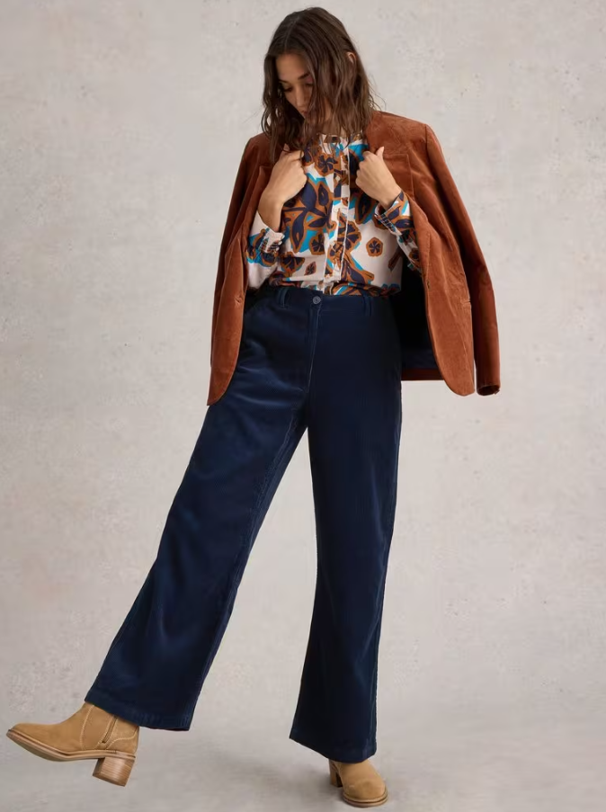 WHITE STUFF<BR>
Belle Cord Trousers<BR>
Navy<BR>