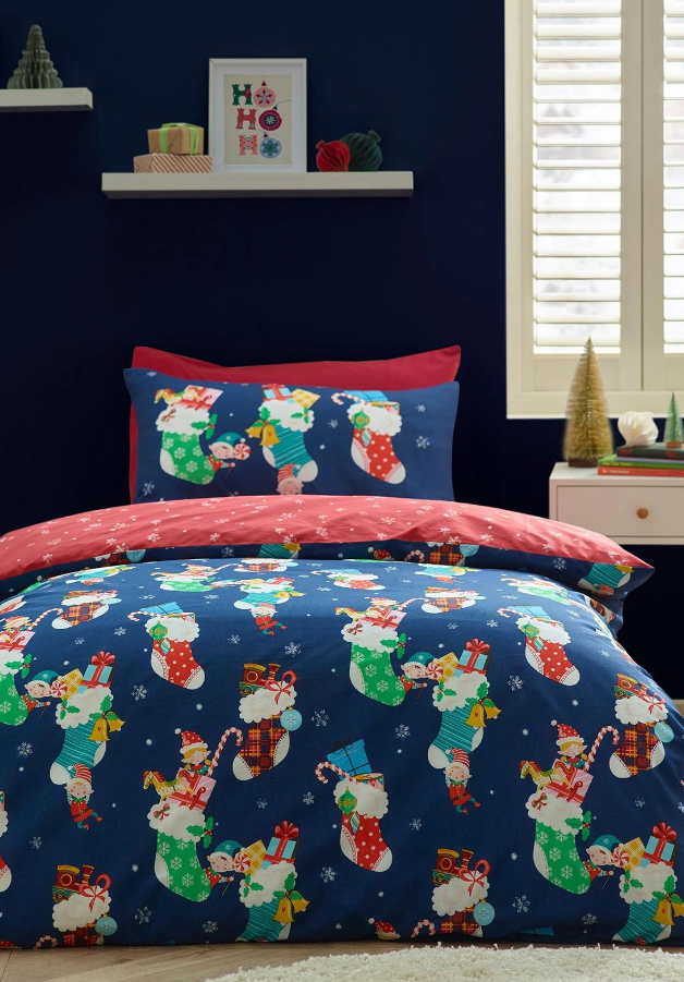 CATHERINE LANSFIELD<BR>
Xmas Elves Reversible Duvet Set<BR>
Navy<BR>