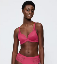 Load image into Gallery viewer, TRIUMPH&lt;BR&gt;
Aura SpotLight T WHP&lt;BR&gt;
Ice Blue or Pink &lt;BR&gt;
