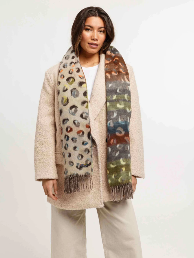 FRAAS<BR>
Double Face Cashmink Scarf <BR>
174<BR>