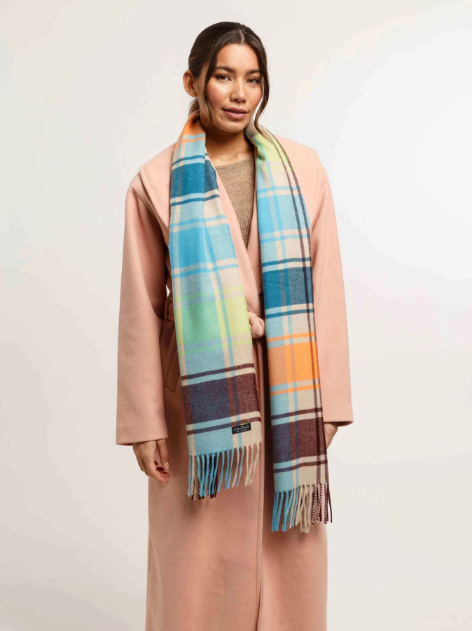 FRAAS<BR>
Cashmink Scarf with Colorful Checks<BR>
174<BR>