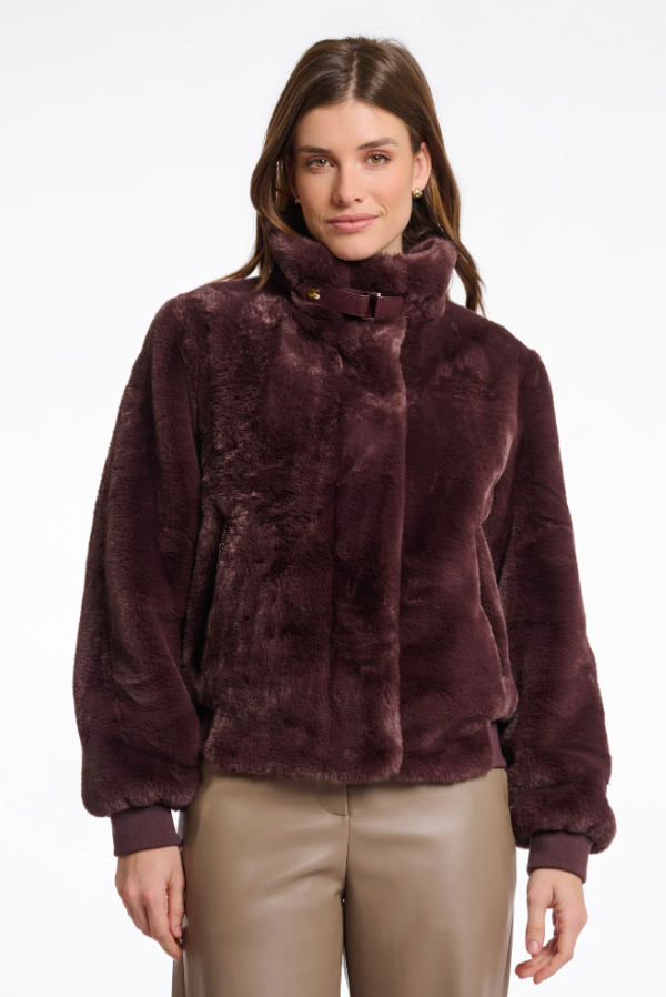 RINO AND PELLE<BR>
Ambra Fun Fur Jacket<BR>
Chocolate Bean<BR>