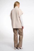 Load image into Gallery viewer, RINO AND PELLE&lt;BR&gt;
Helen Cape&lt;BR&gt;
Pale&lt;BR&gt;
