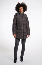 Load image into Gallery viewer, RINO AND PELLE&lt;BR&gt;
Nusa Outer Jacket&lt;BR&gt;
Micro Snake&lt;BR&gt;
