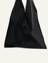Load image into Gallery viewer, RINO AND PELLE&lt;BR&gt;
Soraya Faux Fur Bag&lt;BR&gt;
Black&lt;BR&gt;
