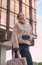 Load image into Gallery viewer, RINO AND PELLE&lt;BR&gt;
Omaire Gloves&lt;BR&gt;
Black&lt;BR&gt;
