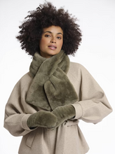 Load image into Gallery viewer, RINO AND PELLE&lt;BR&gt;
Oxo Faux Fur Gloves&lt;BR&gt;
Black, Green&lt;BR&gt;
