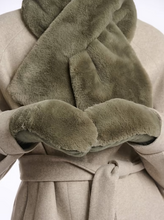 Load image into Gallery viewer, RINO AND PELLE&lt;BR&gt;
Oxo Faux Fur Gloves&lt;BR&gt;
Black, Green&lt;BR&gt;
