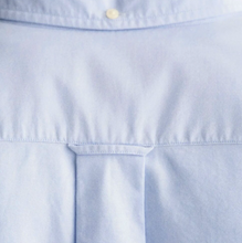 Load image into Gallery viewer, GANT<BR>
Classic Oxford Shirt<BR>
Light Blue<BR>
