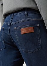 Load image into Gallery viewer, WRANGLER<BR>
Greensboro Jeans<BR>
Wild Horse<BR>

