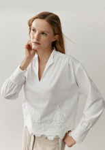 Load image into Gallery viewer, MORE AND MORE<BR>
Lace Blouse<BR>
White<BR>
