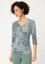 Load image into Gallery viewer, OLSEN<BR>
True Print Top<BR>
Navy<BR>
