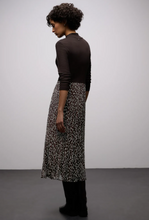 Load image into Gallery viewer, STREET ONE<BR>
Leopard Plisse Dress<BR>
Molten Earth<BR>
