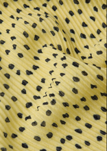 Load image into Gallery viewer, STREET ONE<BR>
Pleat Square Scarf<BR>
Yellow<BR>
