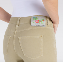 Load image into Gallery viewer, MAC JEANS<BR>
Dream Summer Jeans<BR>
Blue, Beige<BR>
