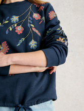 Load image into Gallery viewer, WHITE STUFF<BR>
Floral Embroider Sweatshirt<BR>
Navy<BR>
