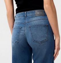 Load image into Gallery viewer, MAC JEANS<BR>
Dream Wide Crop Jeans<BR>
Navy<BR>
