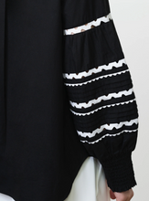 Load image into Gallery viewer, FRENCH CONNECTION<BR>
Ricrac Shirt<BR>
Black and White<BR>

