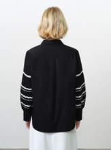 Load image into Gallery viewer, FRENCH CONNECTION<BR>
Ricrac Shirt<BR>
Black and White<BR>
