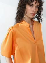 Load image into Gallery viewer, FRENCH CONNECTION<BR>
Sindey Puff Sleeve Shirt<BR>
Apricot<BR>
