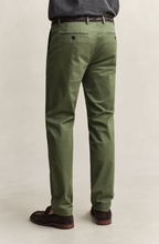 Load image into Gallery viewer, GANT<BR>
Slimfit Smart Chinos<BR>
