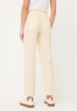 Load image into Gallery viewer, OLSEN<BR>
Linen Blend Crop Trousers<BR>
White<BR>
