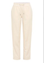 Load image into Gallery viewer, OLSEN<BR>
Linen Blend Crop Trousers<BR>
White<BR>
