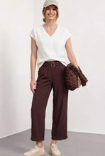 Load image into Gallery viewer, STREET ONE<BR>
Structured Top<BR>
White<BR>
