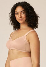 Load image into Gallery viewer, NATURANA<BR>
Non Wire Minimizer Bra<BR>
Salmon, Skin<BR>
