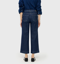 Load image into Gallery viewer, MAC JEANS<BR>
Dream Pocket Culotte<BR>
D683<BR>
