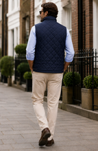 Load image into Gallery viewer, VEDONEIRE<BR>
Quilted Gilet Storm Flap Jacket<BR>
Navy<BR>
