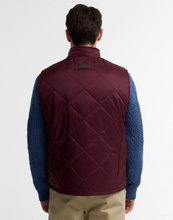 Load image into Gallery viewer, BARBOUR<BR>
Finn Gilet<BR>
Bordeux<BR>
