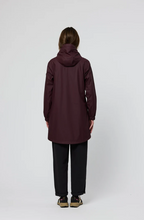 Load image into Gallery viewer, TANTA <BR>
Vand Outerwear <BR>
Fig <BR>
