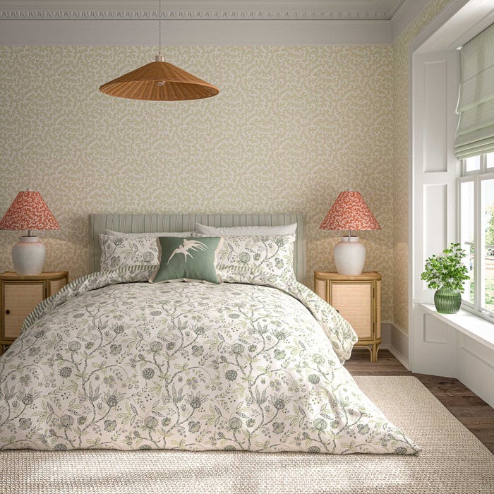 SANDERSON <BR>
Solaine Duvet Set <BR>
Green/White <BR>