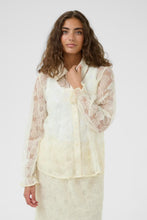Load image into Gallery viewer, CULTURE <BR>
Umera Blouse <BR>
Lemon Meringue <BR>
