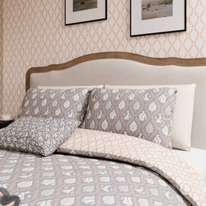 HELENA SPRINGFIELD <BR>
Woodland Trellis Duvet Cover Set <BR>
Graphite/Copper <BR>