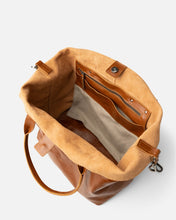 Load image into Gallery viewer, BIBA <BR>
Leather handbag Beloit <BR>
Tan <BR>
