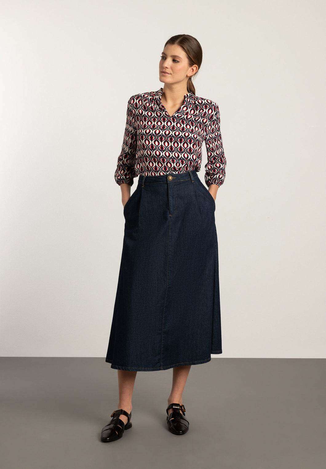 MORE AND MORE<BR>
Maxi Denim Skirt<BR>
Denim Blue<BR>