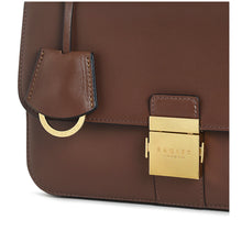 Load image into Gallery viewer, RADLEY LONDON &lt;BR&gt;
Hanley Close, Medium Flapover Shoulder Bag &lt;BR&gt;
Walnut &lt;BR&gt;
