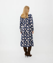 Load image into Gallery viewer, MASAI <BR>
Nolivienne Dress <BR>
Navy floral <BR>
