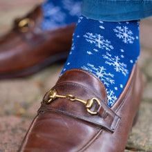 Load image into Gallery viewer, SWOLE PANDA &lt;BR&gt;
Men&#39;s Snowflake Bamboo Socks &lt;BR&gt;
Navy &lt;BR&gt;

