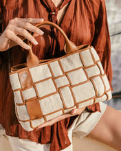 Load image into Gallery viewer, BIBA <BR>
Leather handbag Wann <BR>
Tan <BR

