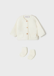 MAYORAL <BR>
Ecofriends knit long cardigan with socks newborn <BR>
White or Cream <BR>