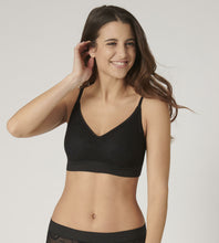 Load image into Gallery viewer, TRIUMPH &lt;BR&gt; 
Go All Around Lace Bra &lt;BR&gt;
Plum &lt;BR&gt;
