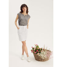 Load image into Gallery viewer, MORE &amp; MORE &lt;BR&gt;
Flower Shirt &lt;BR&gt;
Grey &lt;BR&gt;
