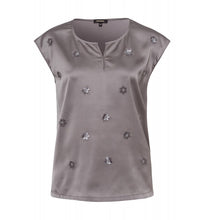 Load image into Gallery viewer, MORE &amp; MORE &lt;BR&gt;
Flower Shirt &lt;BR&gt;
Grey &lt;BR&gt;
